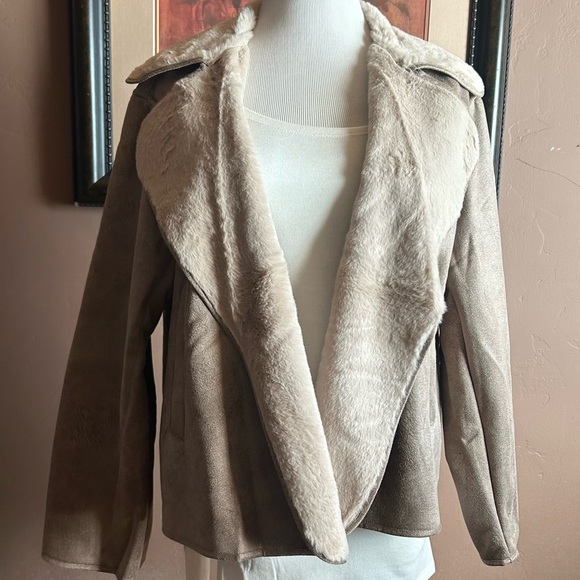 Taupe Vegan Suede Jacket Oversized NWT - Picture 6 of 8